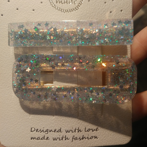 Hair clips - Picture 2 of 4